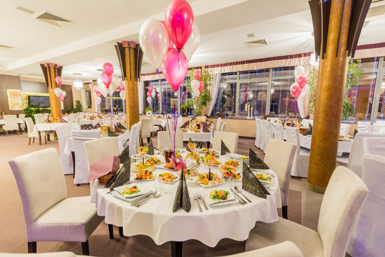Hotel Restauracja Teczowa Luban Exteriér fotografie